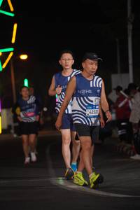 BIB: 42322
                            <button type="button" onclick="openModal(23180752)" class="btn btn-primary btn-sm float-right btn-popup" data-toggle="modal" data-target=".modal-high-quality">
                        <i class="fas fa-shopping-cart"></i> Add to Cart
                    </button>
                                            <button type="button" onclick="isThisMe(23180752, true)" class="btn btn-success btn-sm float-right btn-popup btn-isme hidden" data-toggle="tooltip" data-placement="bottom" title="นี่คือรูปของคุณใช่ไหม คลิกที่นี่เพื่อเอาเข้าอัลบั้ม">
                        <i class="fas fa-plus"></i> Add to album
                    </button>
                    <button type="button" onclick="isThisMe(23180752, false)" class="btn btn-warning btn-sm float-right btn-popup btn-isnotme hidden">
                        <i class="fas fa-ban"></i> Remove from album
                    </button>